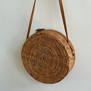 Rattan round summer purse